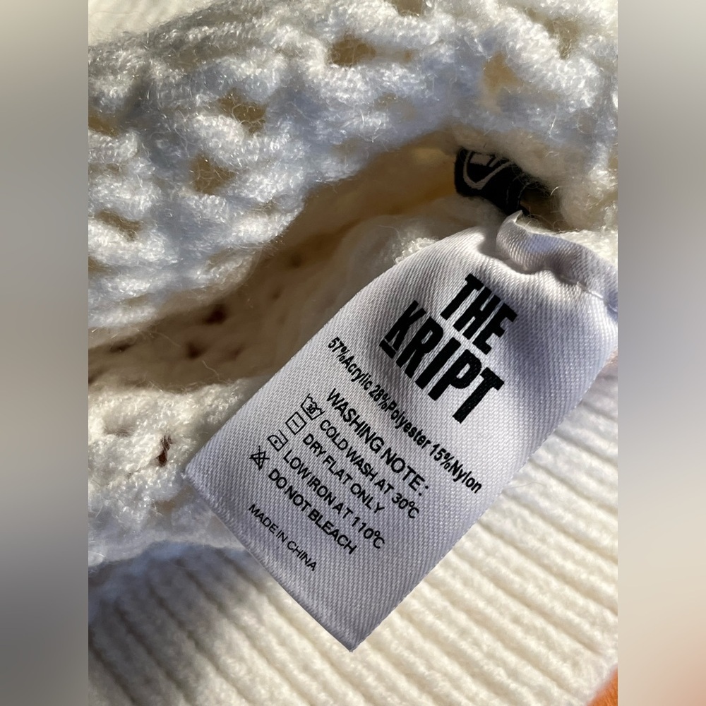 THE KRIPT -NWT  Cream Knit  crop Sweater size XS - Picture 6 of 6
